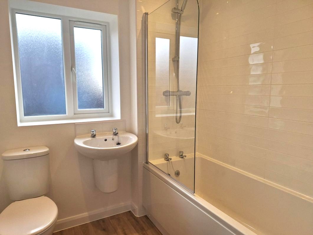 PLOT 146 BATHROOM
