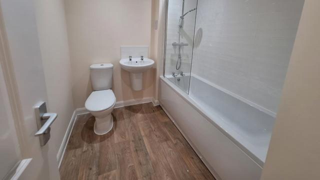 Bathroom2