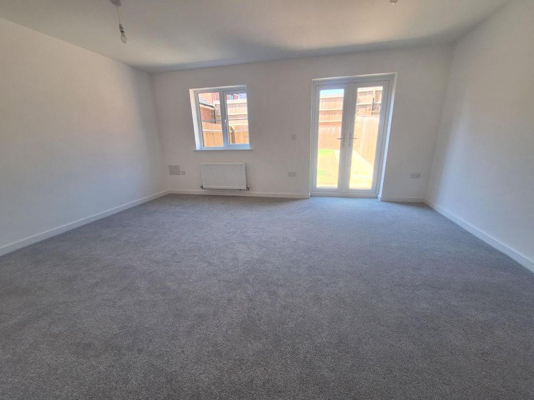 PLOT 196 LIVING DINING ROOM