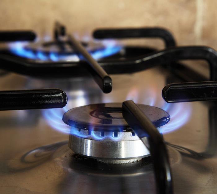 2 gas hobs lit