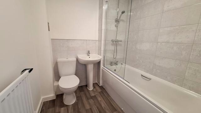PLOT 81 BATHROOM