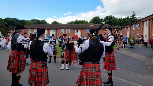 Carnival Pipers