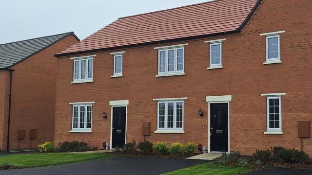 External Plots 283+284