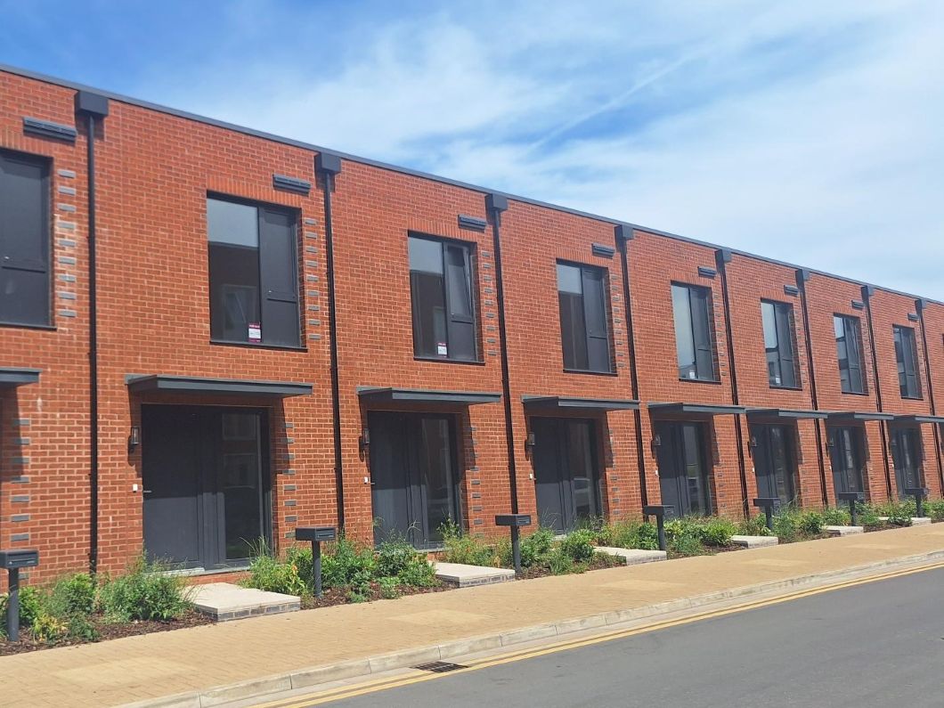 2 BED External Row3