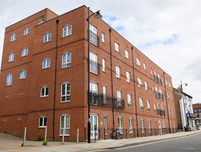 Building At Reeves Court