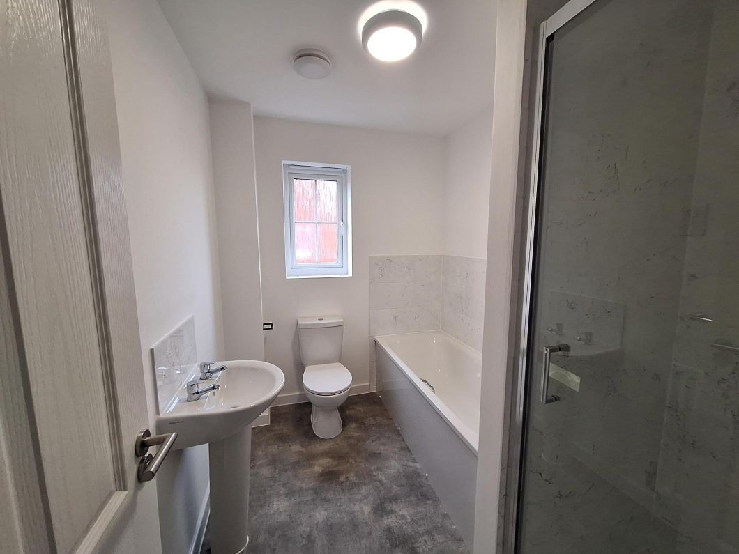 Bourne Plot 87 Bathroom