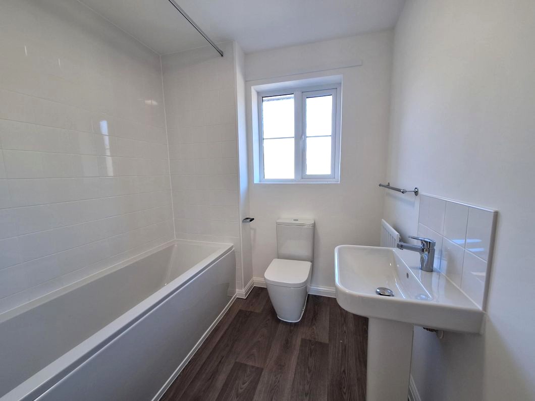 ASHOP PLOT 171 BATHROOM