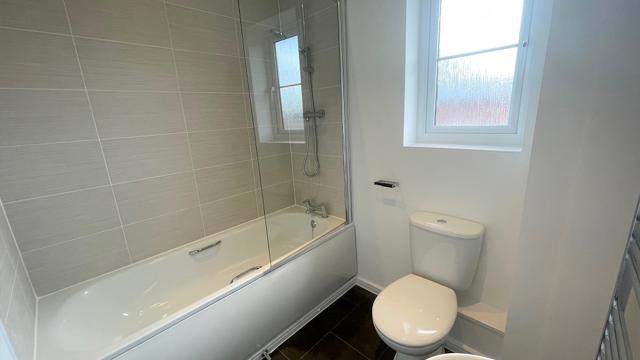3 Bed Bathroom 2