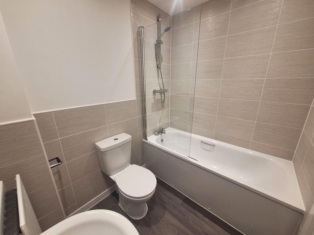 PLOT 196 BATHROOM