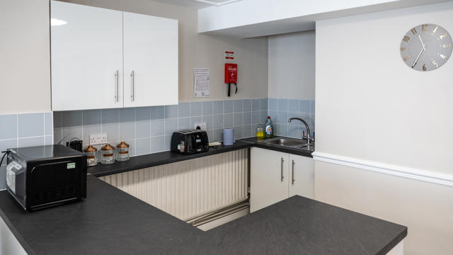 Sampson Close Kitchen