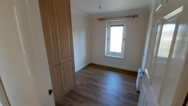 2Nd Bedroom Photo 409