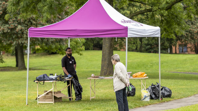Clean Up Day Oldfield Rd 1003339