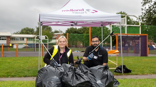 Clean Up Day Oldfield Rd 1003345