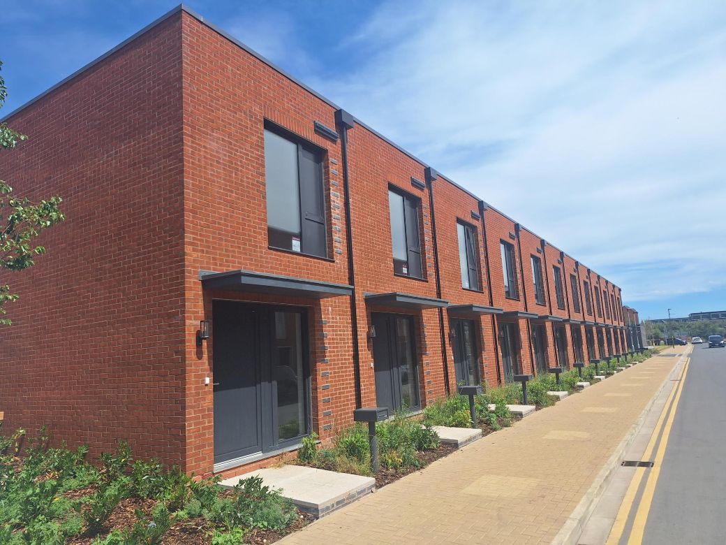 2 BED External Row2