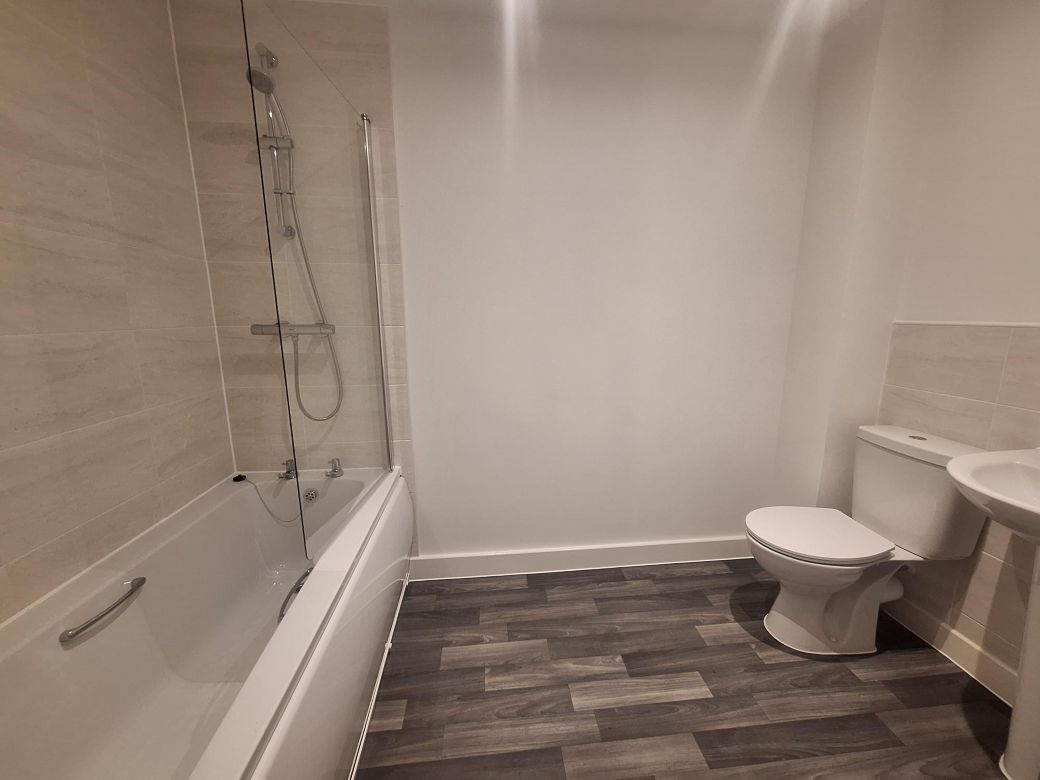 PLOT 28 BATHROOM