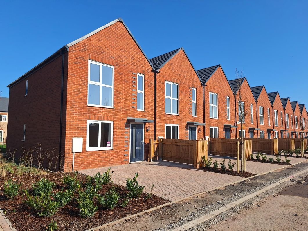 Port Loop 3 Bed Terrace NEW